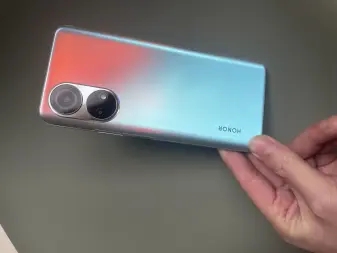 还在保修期的华为荣耀